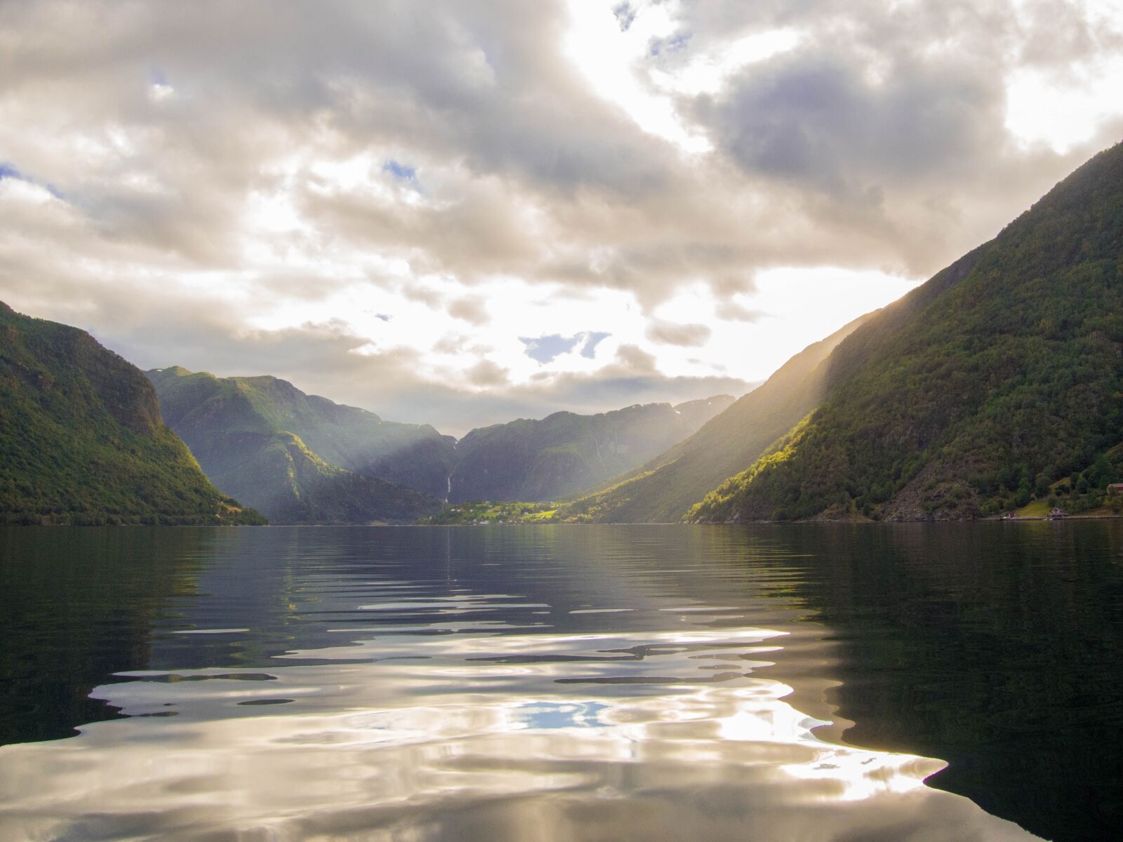 Nikon Coolpix P7800 sample photo. Fjord, norway, water photography