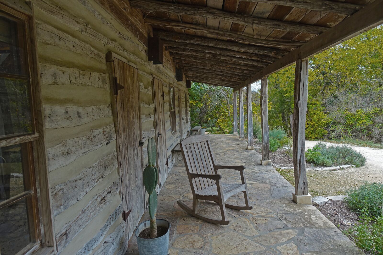 Sony Cyber-shot DSC-RX100 III sample photo. Perspective, covered porch, rocking photography