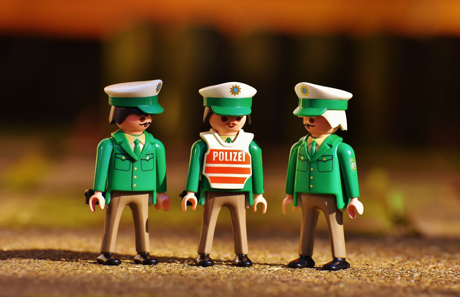 Nikon D7200 sample photo. Police officers, old, playmobil photography
