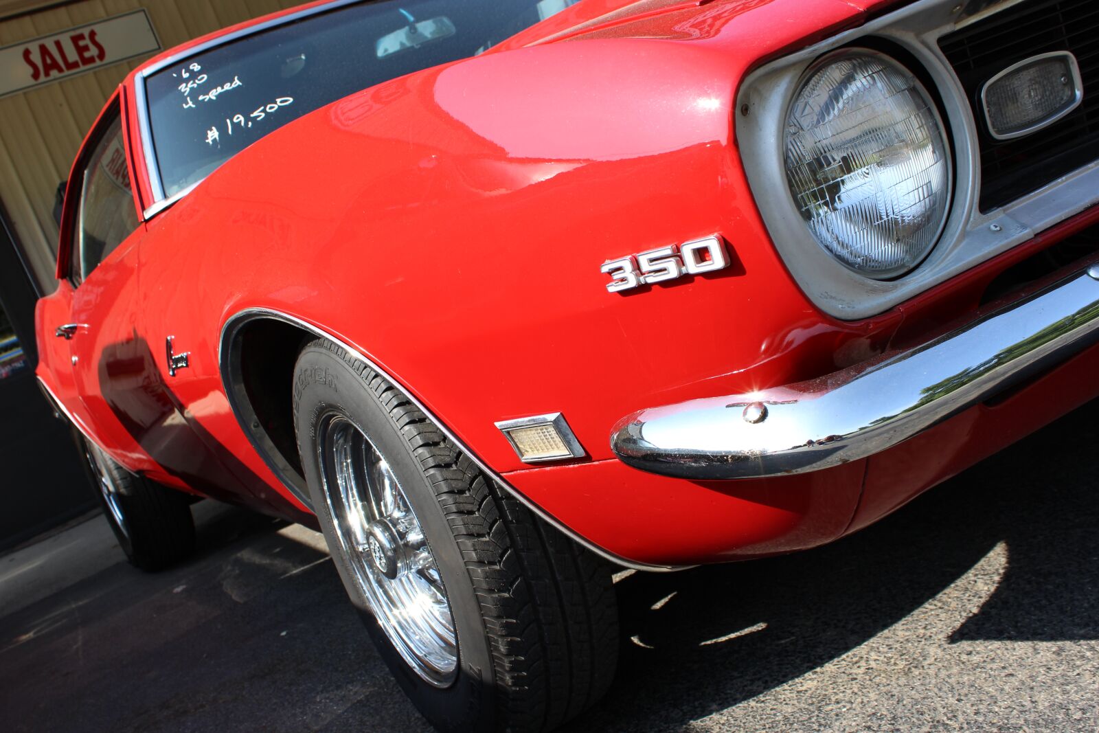 Canon EOS 1200D (EOS Rebel T5 / EOS Kiss X70 / EOS Hi) sample photo. Red, car, classic photography