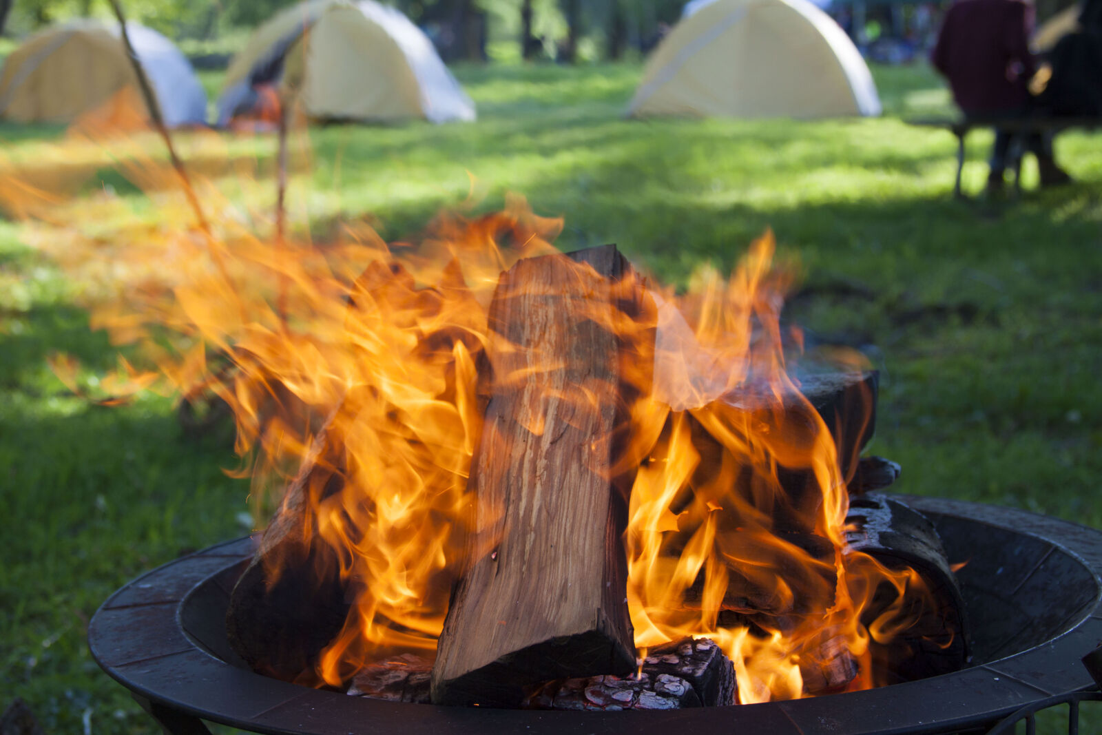 Canon EF 28-135mm F3.5-5.6 IS USM sample photo. Campfire, fire, fire, pit photography