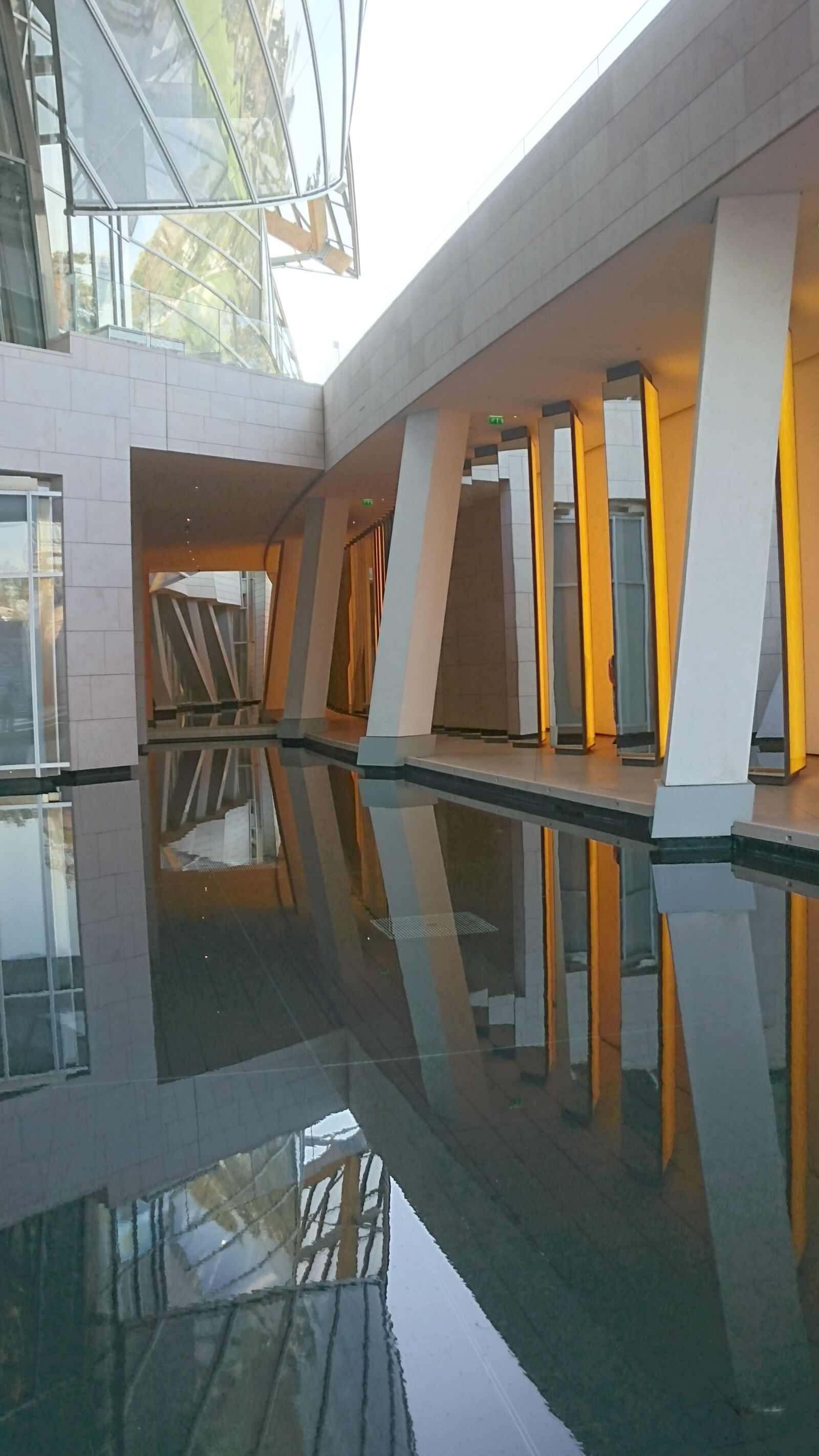 Sony Xperia Z3+ sample photo. Gehry, paris, fondation louis photography