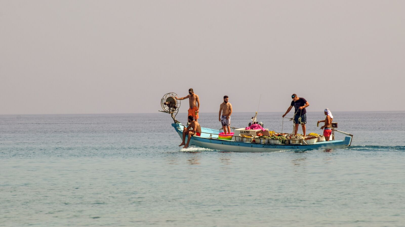 Nikon D3300 sample photo. Boat, friends, sea photography