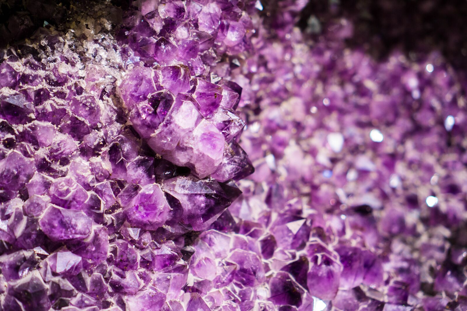 Sony a6000 + Sony E 35mm F1.8 OSS sample photo. Minerals, stone, rock photography