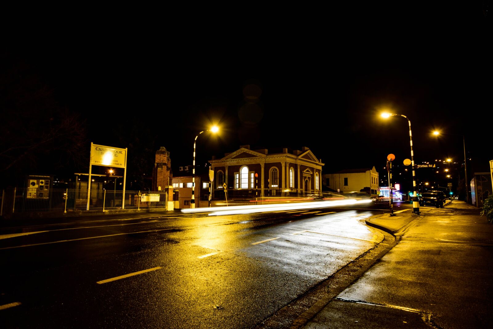 Nikon D3400 sample photo. Caversham, light streak, light photography
