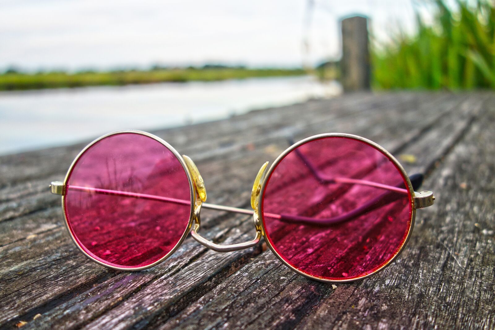 Sony Cyber-shot DSC-RX100 sample photo. Glasses, pink glasses, lens photography