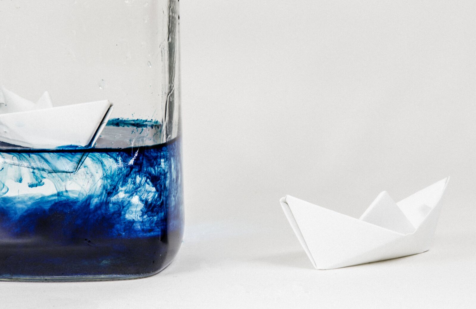 Nikon D7000 sample photo. Glass, still life, ship photography