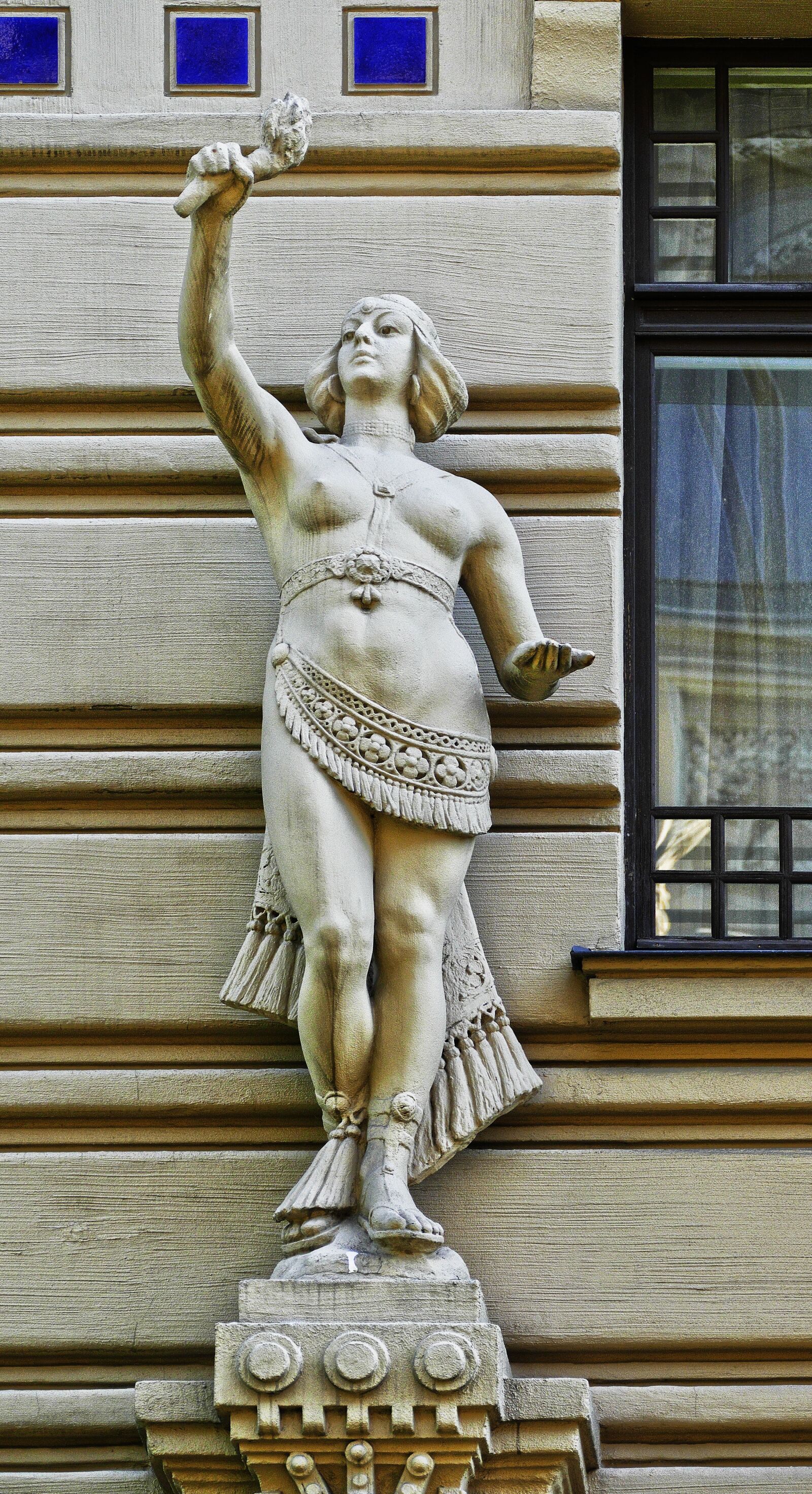 Panasonic Lumix DMC-FZ1000 sample photo. Art nouveau, facade, architecture photography