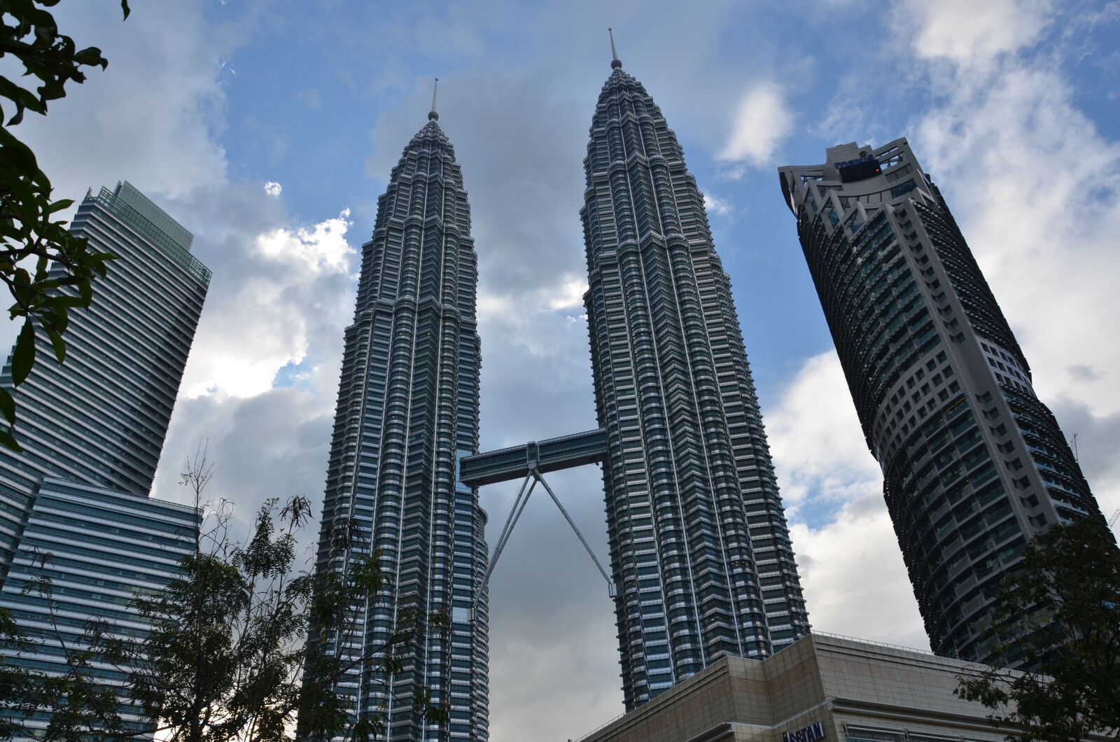 Nikon D7000 sample photo. Kuala lumpur, petronas towers photography