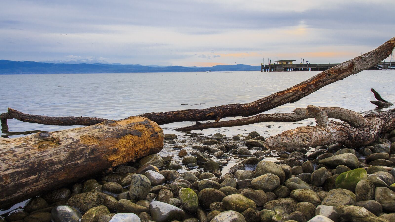 Canon EOS 650D (EOS Rebel T4i / EOS Kiss X6i) sample photo. Langenargen, bank, lake constance photography