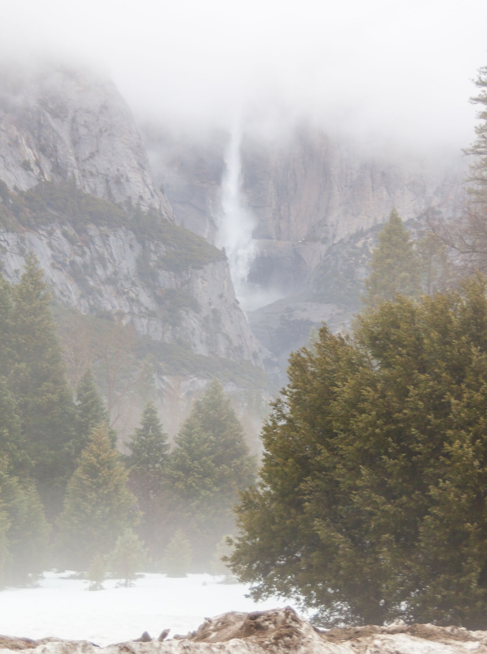 Canon EOS 5D Mark II sample photo. Yosemite, falls, fog photography
