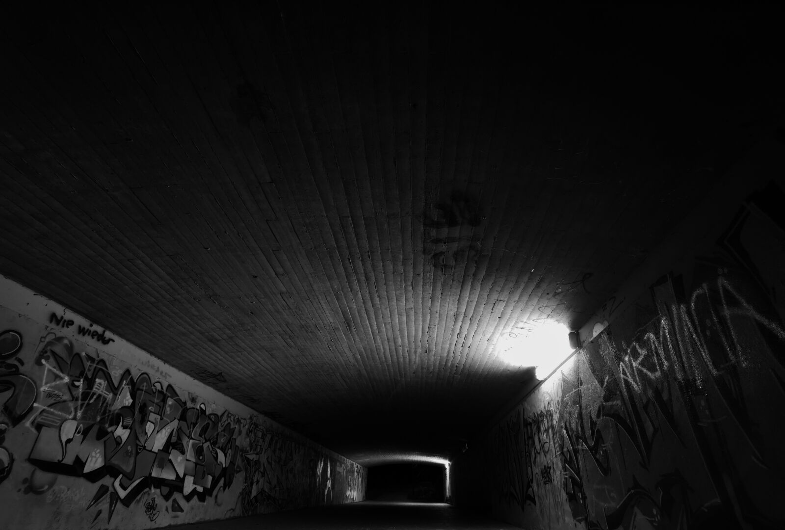 HUAWEI ELS-NX9 sample photo. Tunnel, light, shadow photography