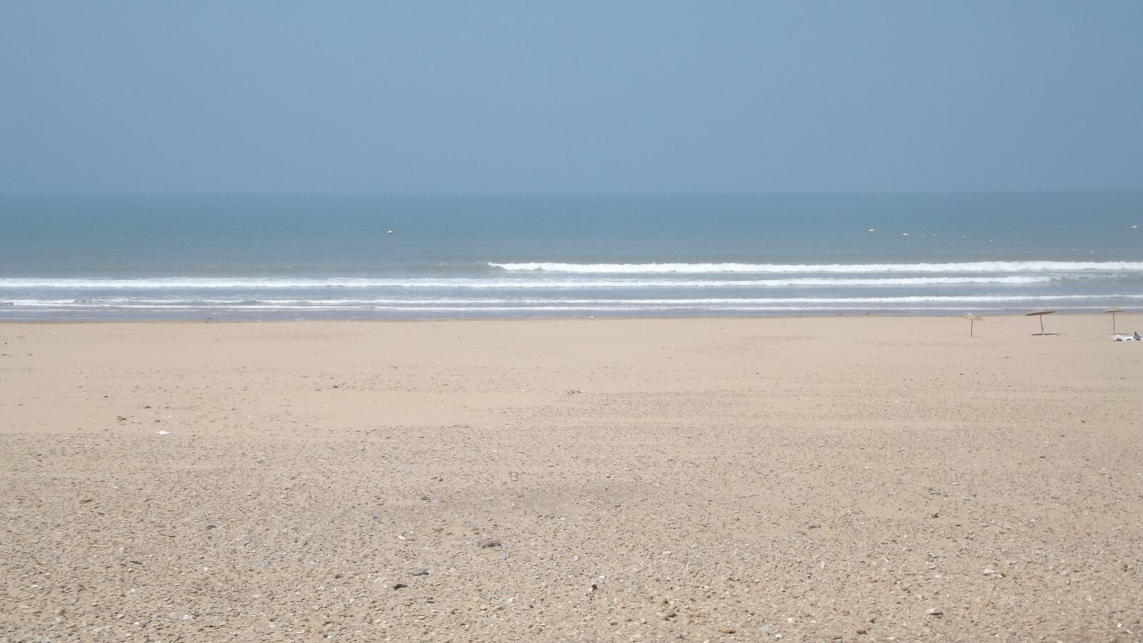 FujiFilm FinePix S2950 (FinePix S2990) sample photo. Essaouira, morocco, beach photography