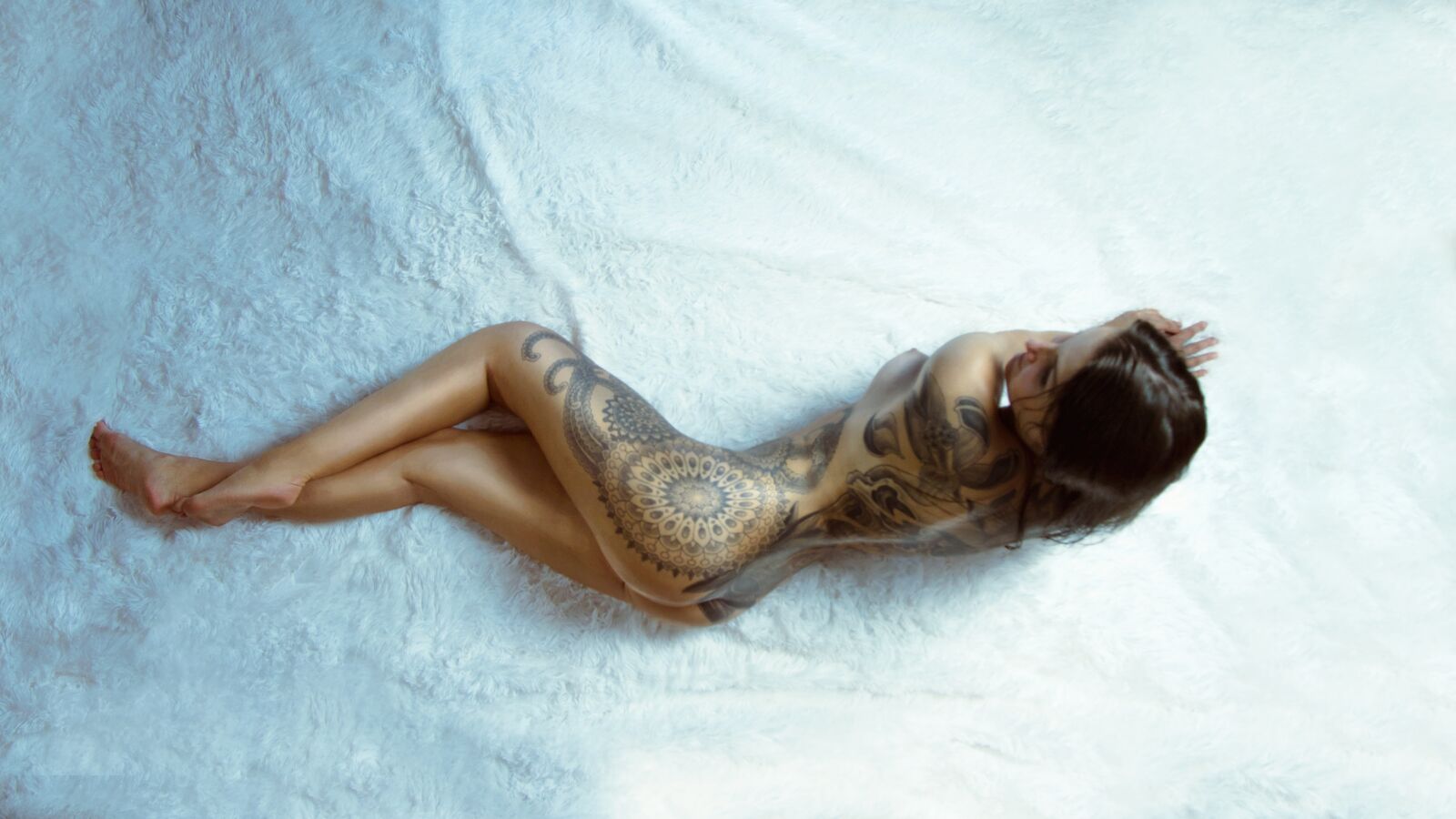 Canon EOS 60D sample photo. Girl, tattoo, naked photography
