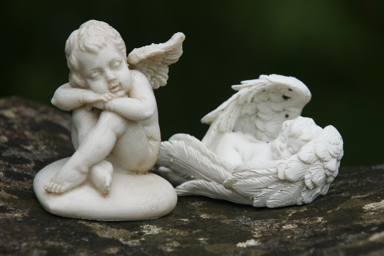 Sony Alpha DSLR-A700 sample photo. Angel, contemplative, figure photography