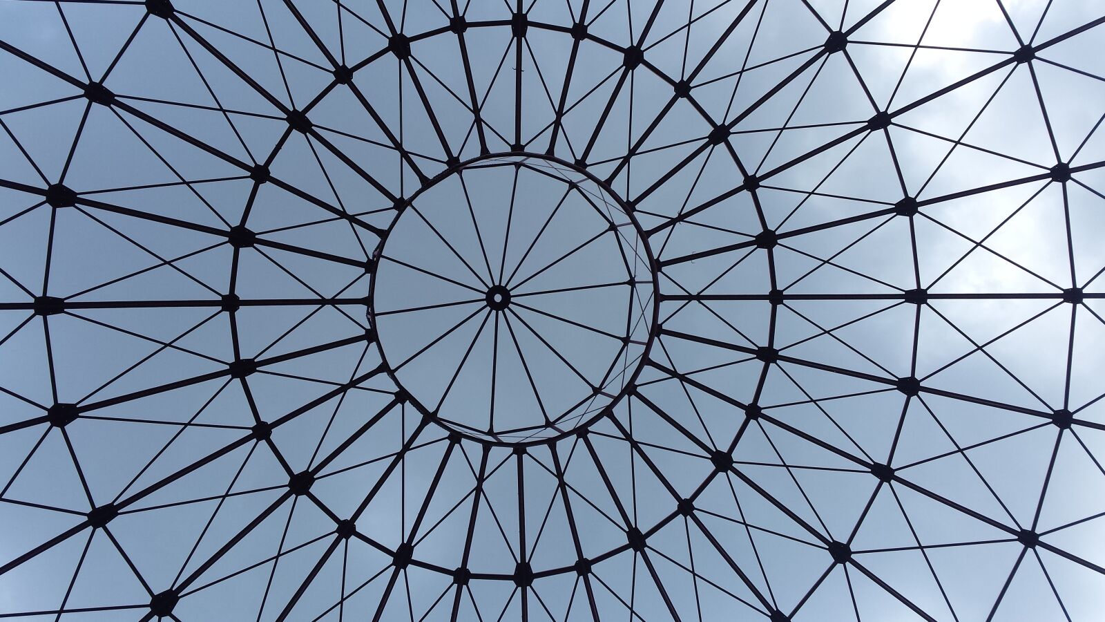 Samsung Galaxy S4 sample photo. Panometer, leipzig, sky photography