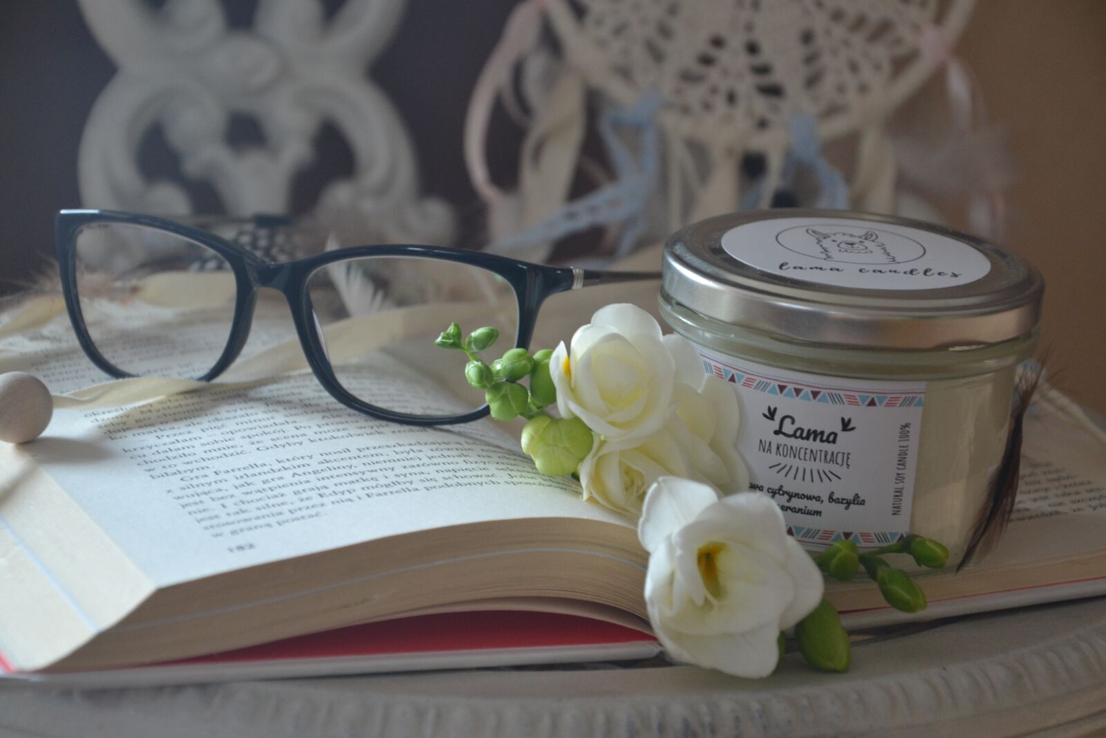 Nikon D3100 sample photo. Candles, flowers, boho photography