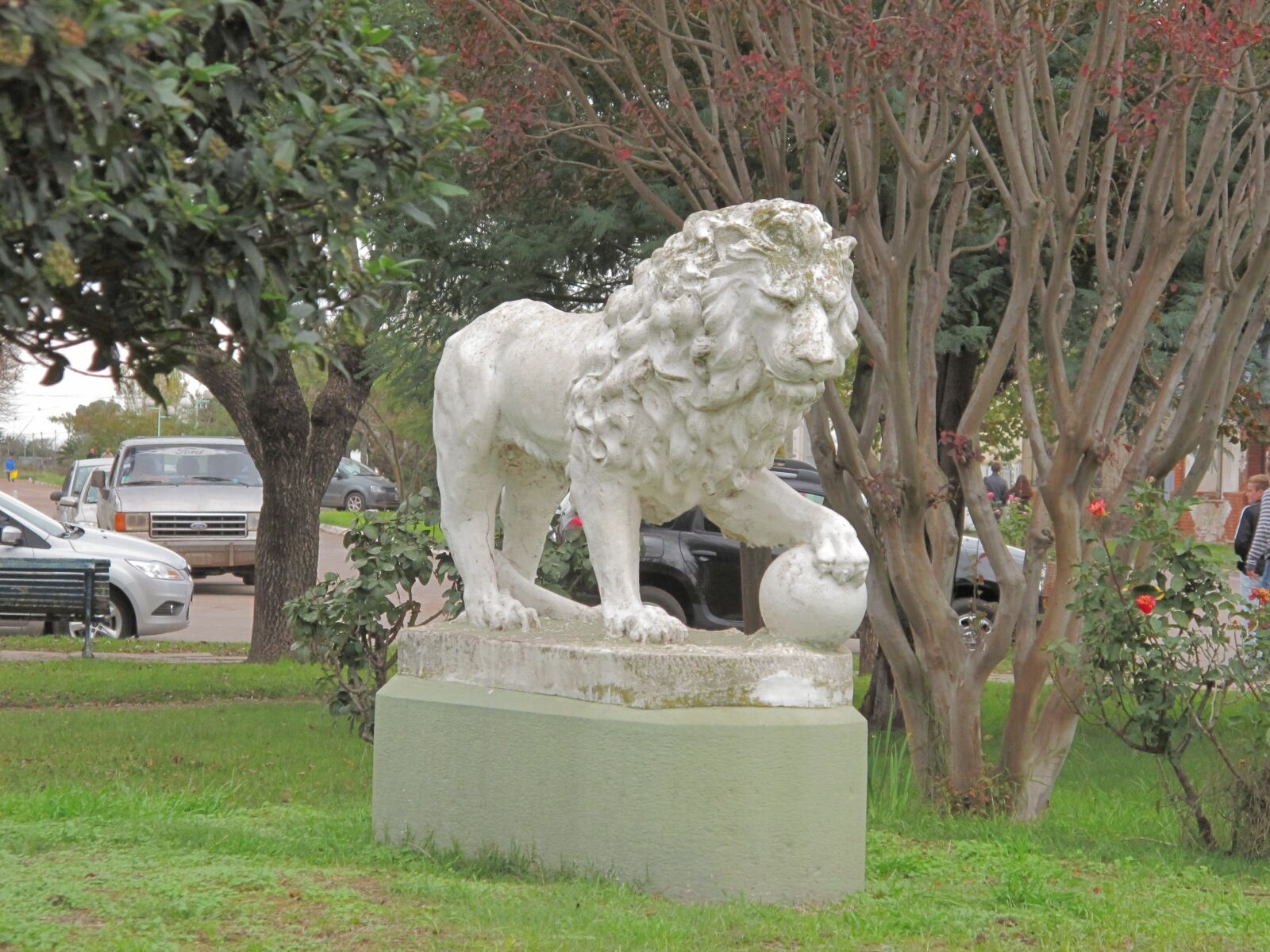 Canon PowerShot G11 sample photo. Leon, statue, sculpture photography