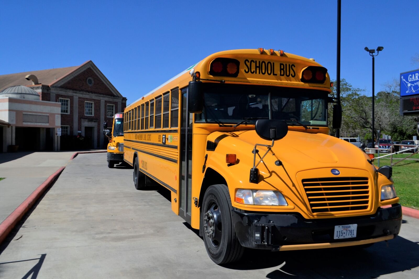 Nikon D3100 sample photo. School bus, pre-school, kindergarten photography