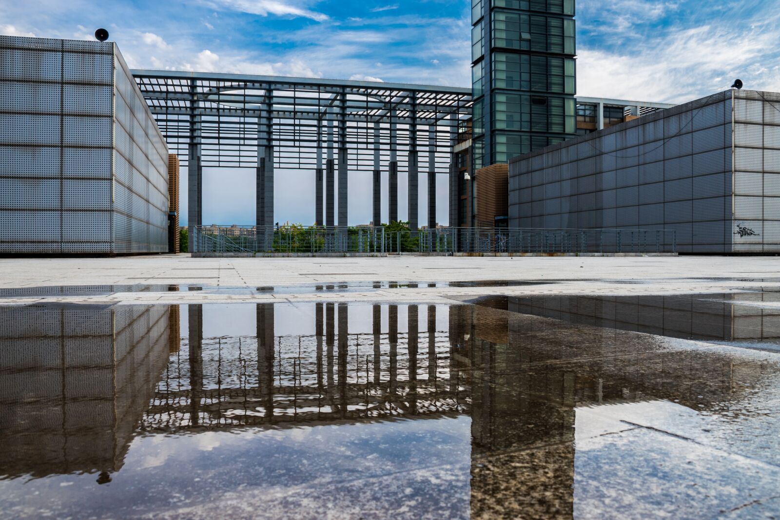 Nikon D5500 sample photo. Reflection, building, sky photography