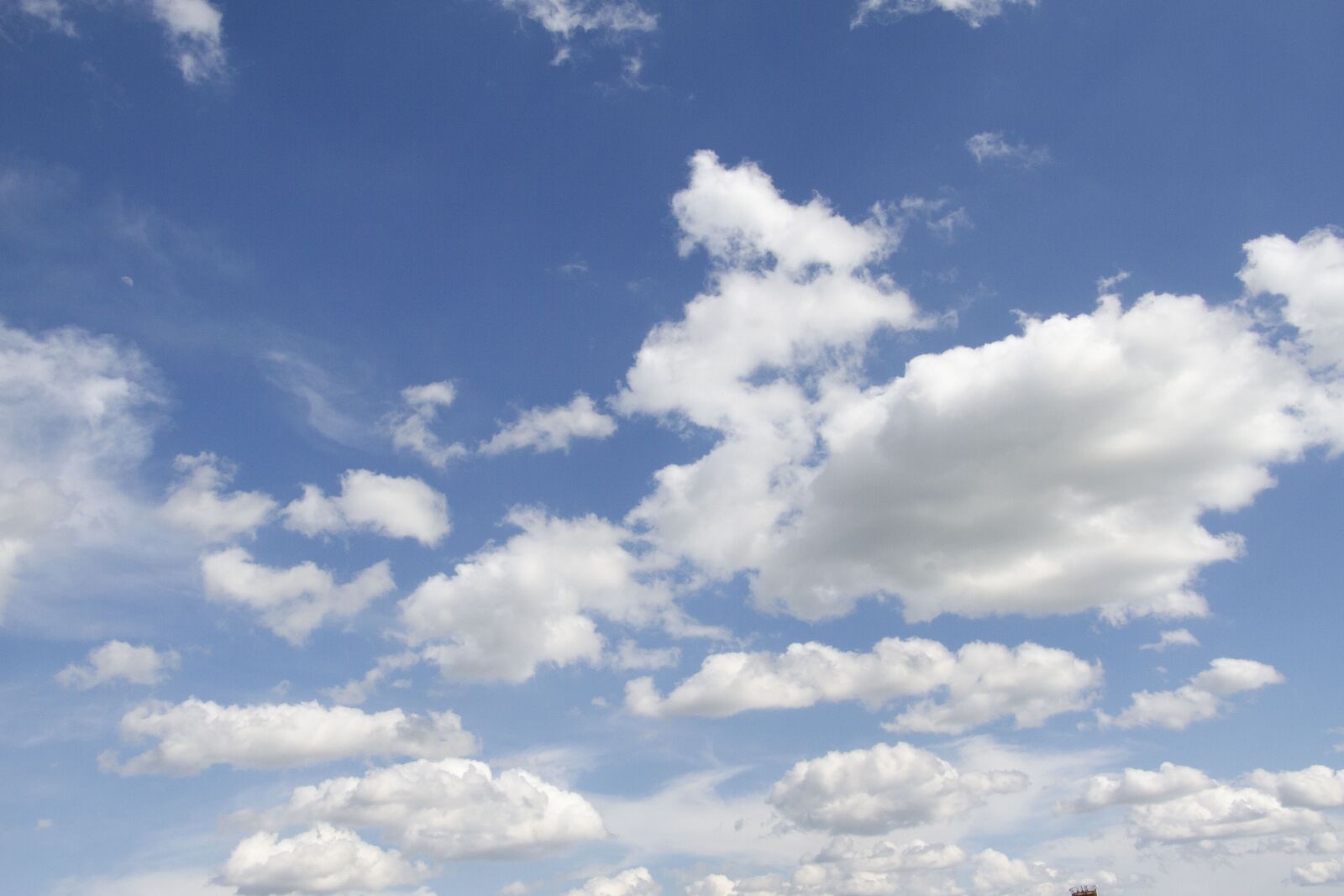 Canon EF-S 18-135mm F3.5-5.6 IS USM sample photo. Beautiful, clouds, in photography