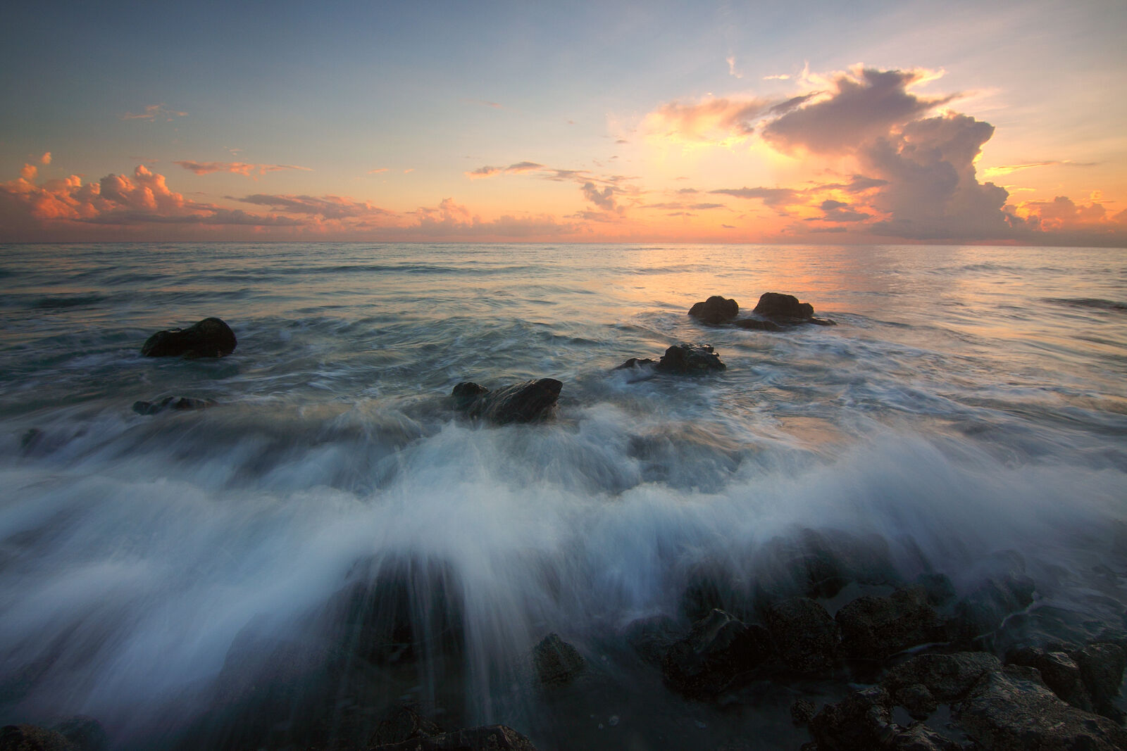 Canon EOS 50D sample photo. Beach, clouds, dawn, dusk photography