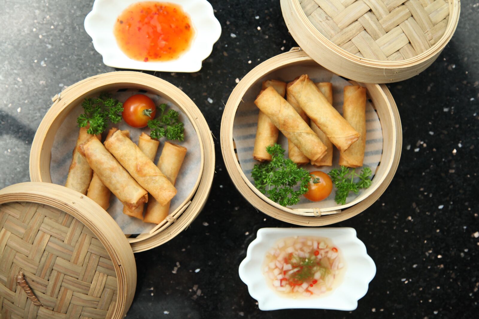Canon EOS 5D Mark II sample photo. Spring rolls, crispy, fried photography