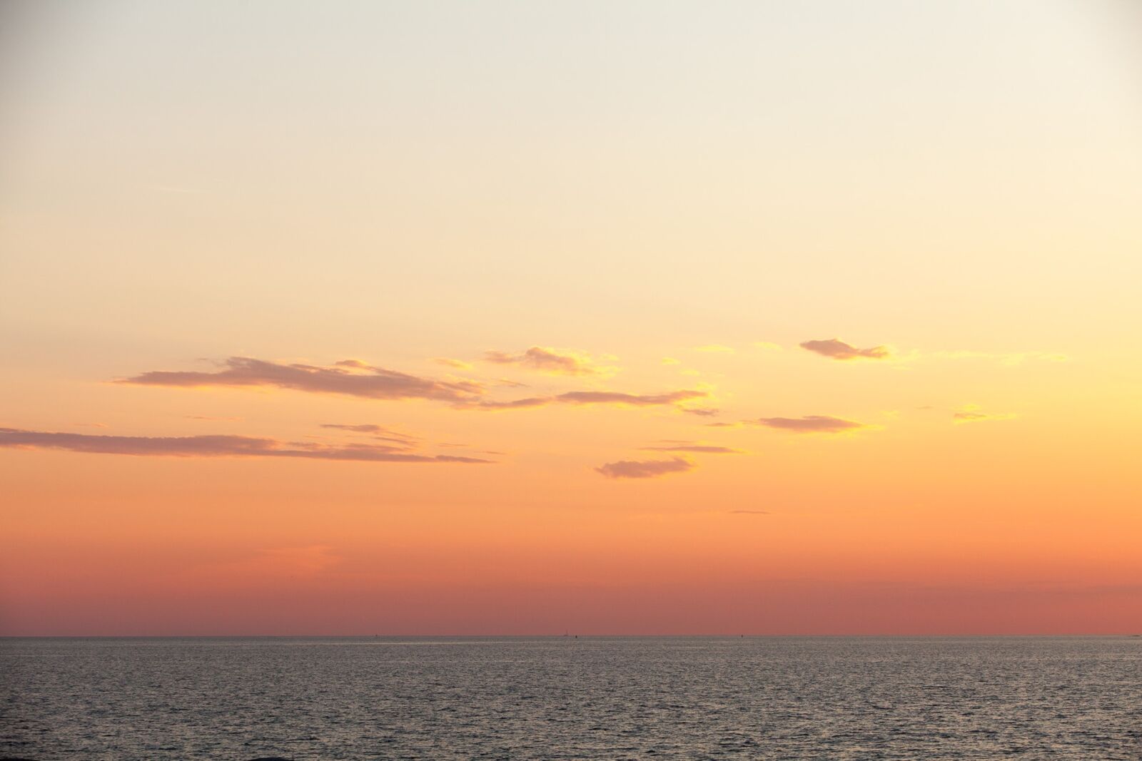 Canon EOS 5D Mark II + Canon EF 70-200mm F2.8L IS USM sample photo. Sunset, sea, himmel photography