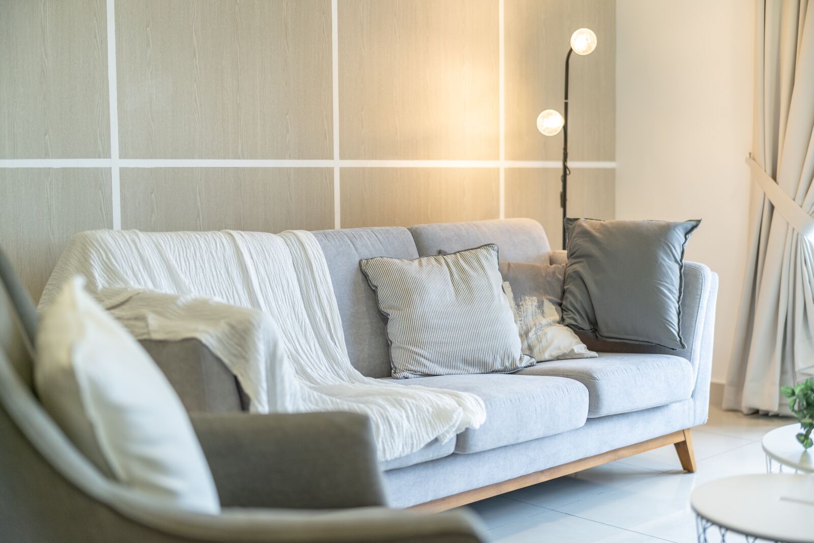 Sony a7 III + Sony Planar T* FE 50mm F1.4 ZA sample photo. Sofa, room, rest photography
