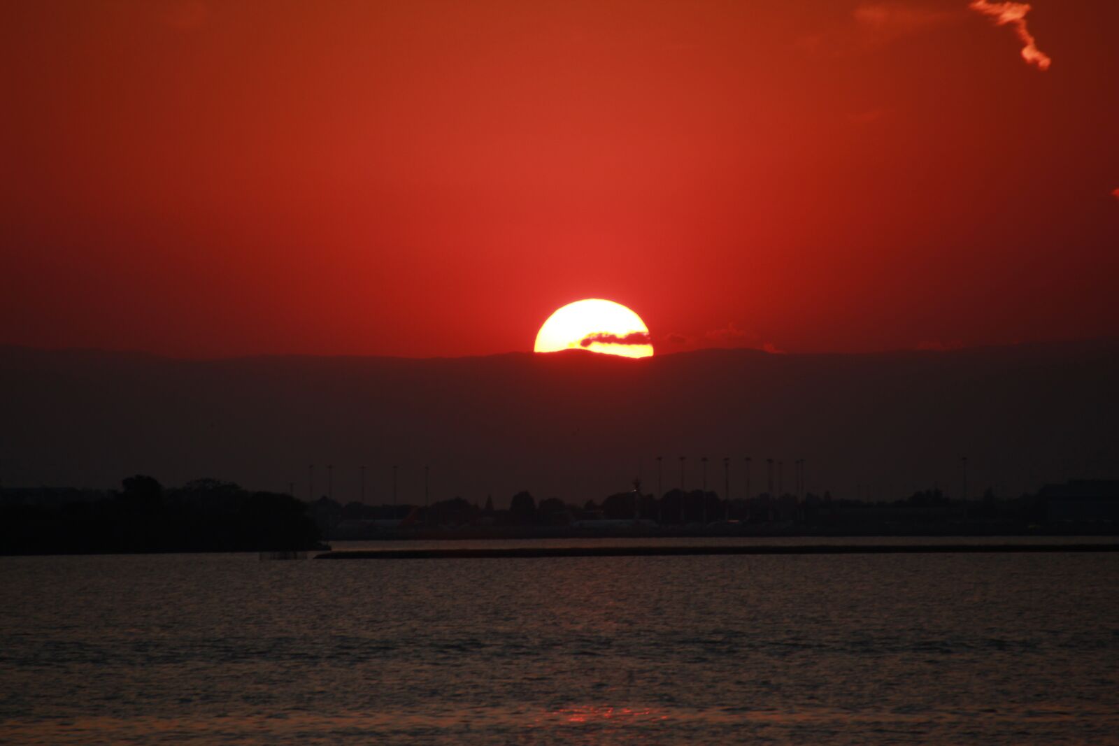 Canon EOS 600D (Rebel EOS T3i / EOS Kiss X5) sample photo. Sunset, sun, sky photography