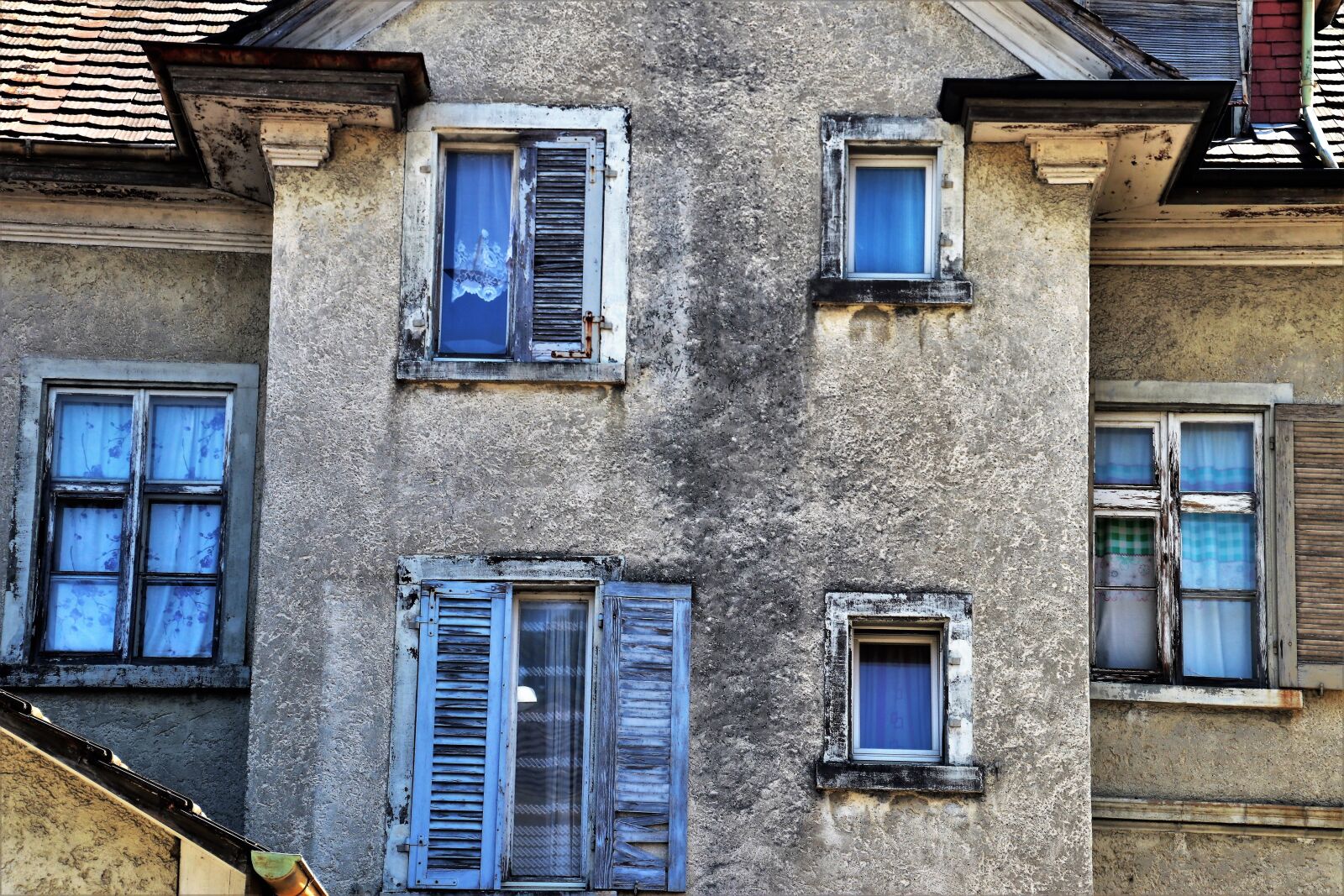 Canon EOS 80D sample photo. Facade, the window, architecture photography