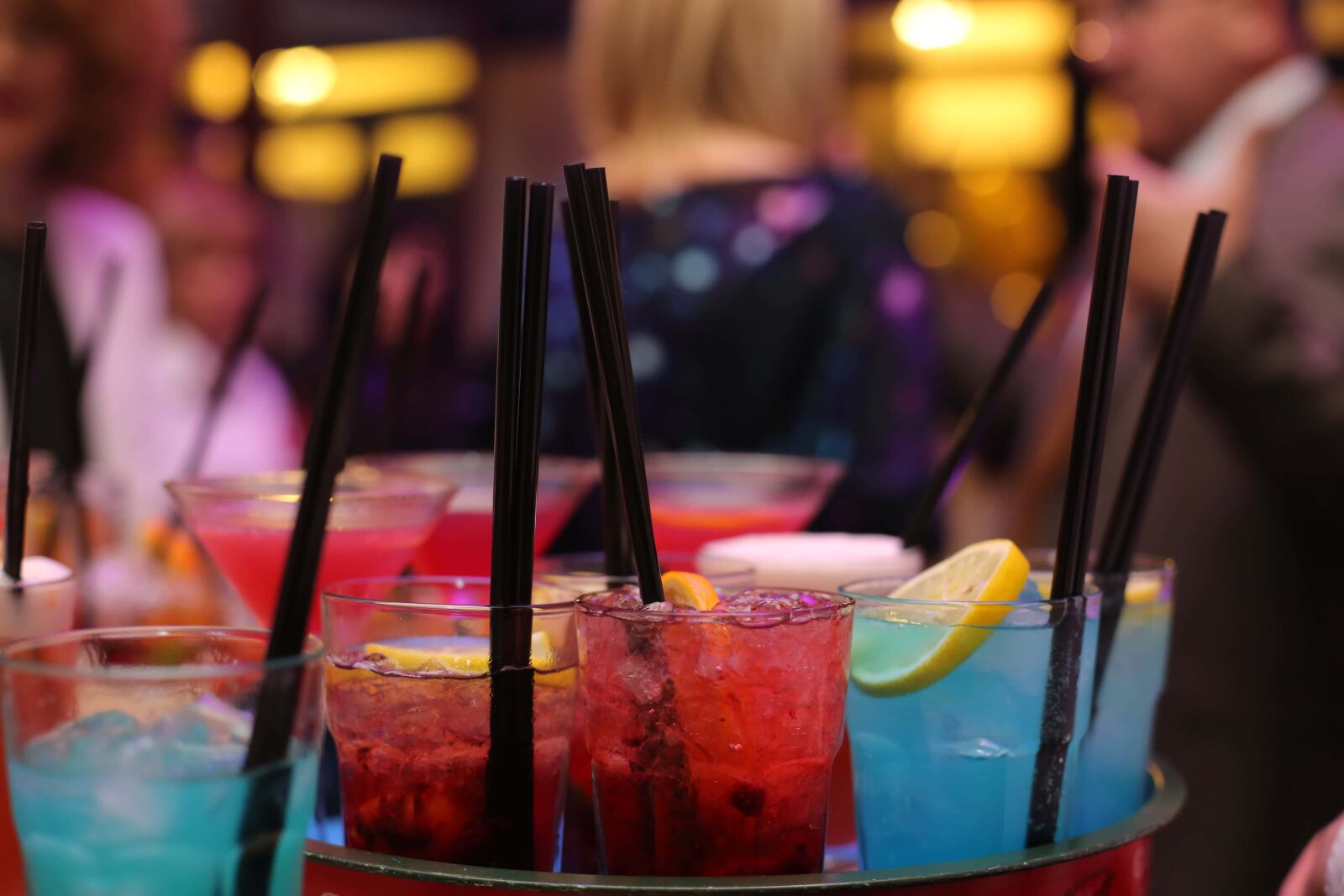 Canon EOS 5D Mark III sample photo. Cocktails, colorful, party, discotheque photography