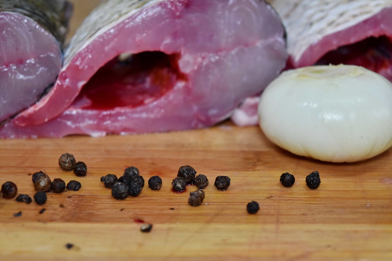 Nikon D5500 sample photo. Dietary, fresh, meat, onion photography