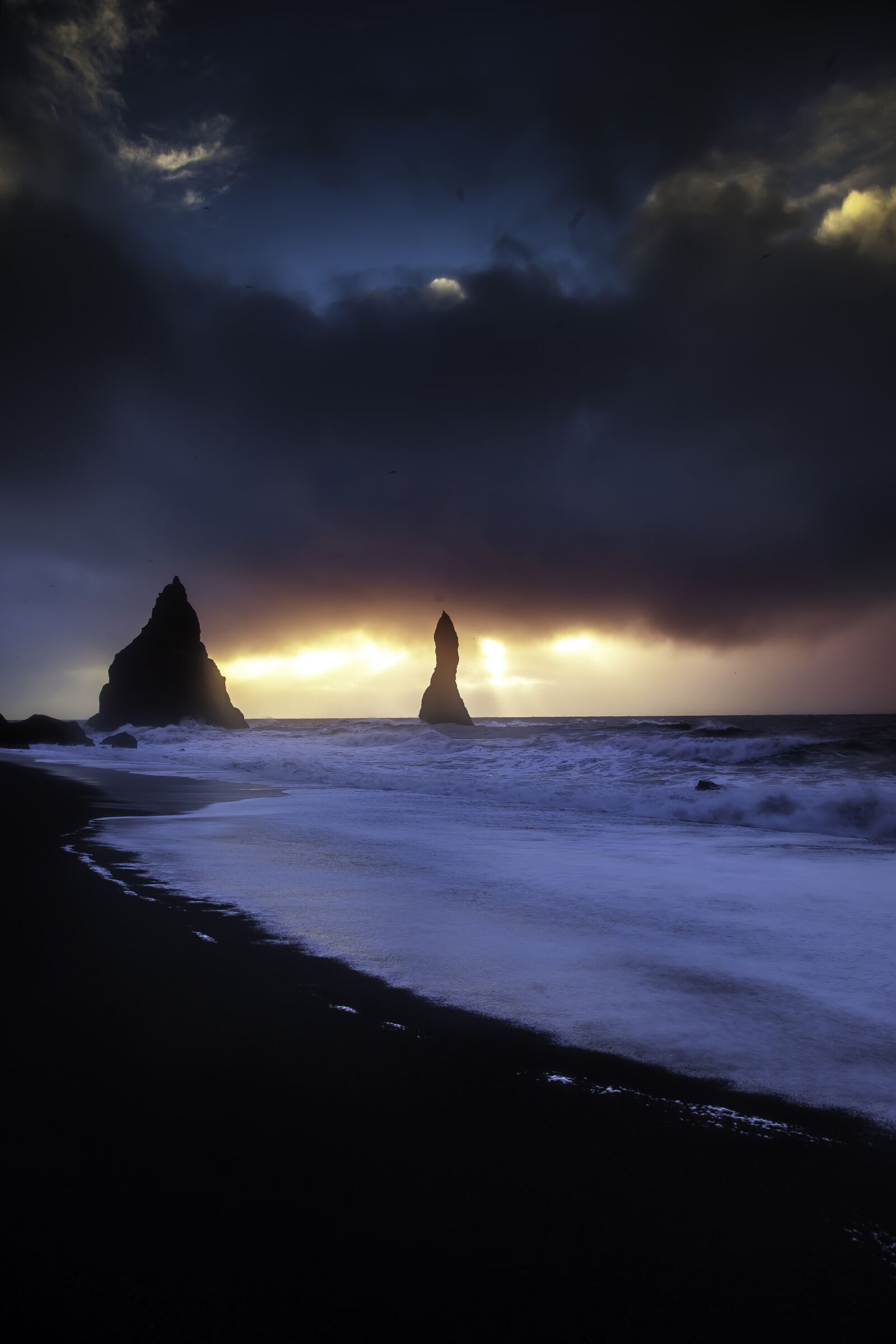 Canon EOS 5D Mark II + Canon EF 24-105mm F4L IS USM sample photo. Iceland, vik, landscape photography