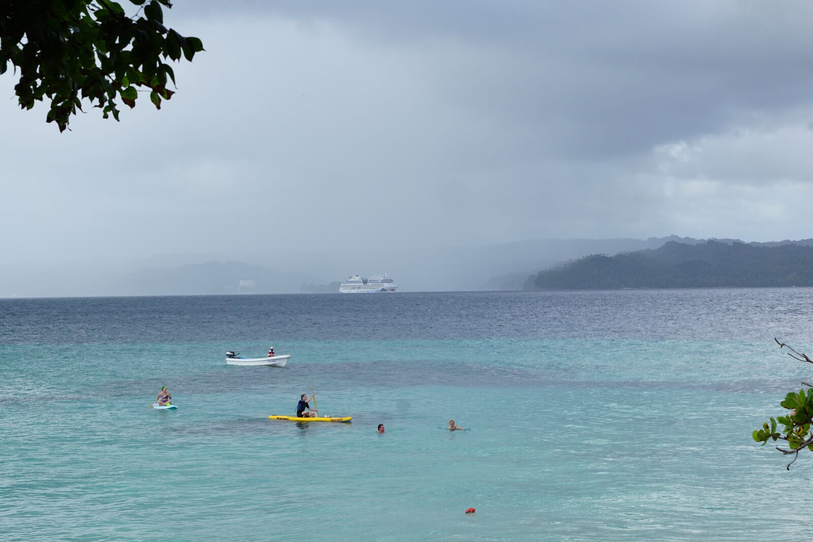 Sony DT 16-50mm F2.8 SSM sample photo. Levantado, beach, caribbean photography