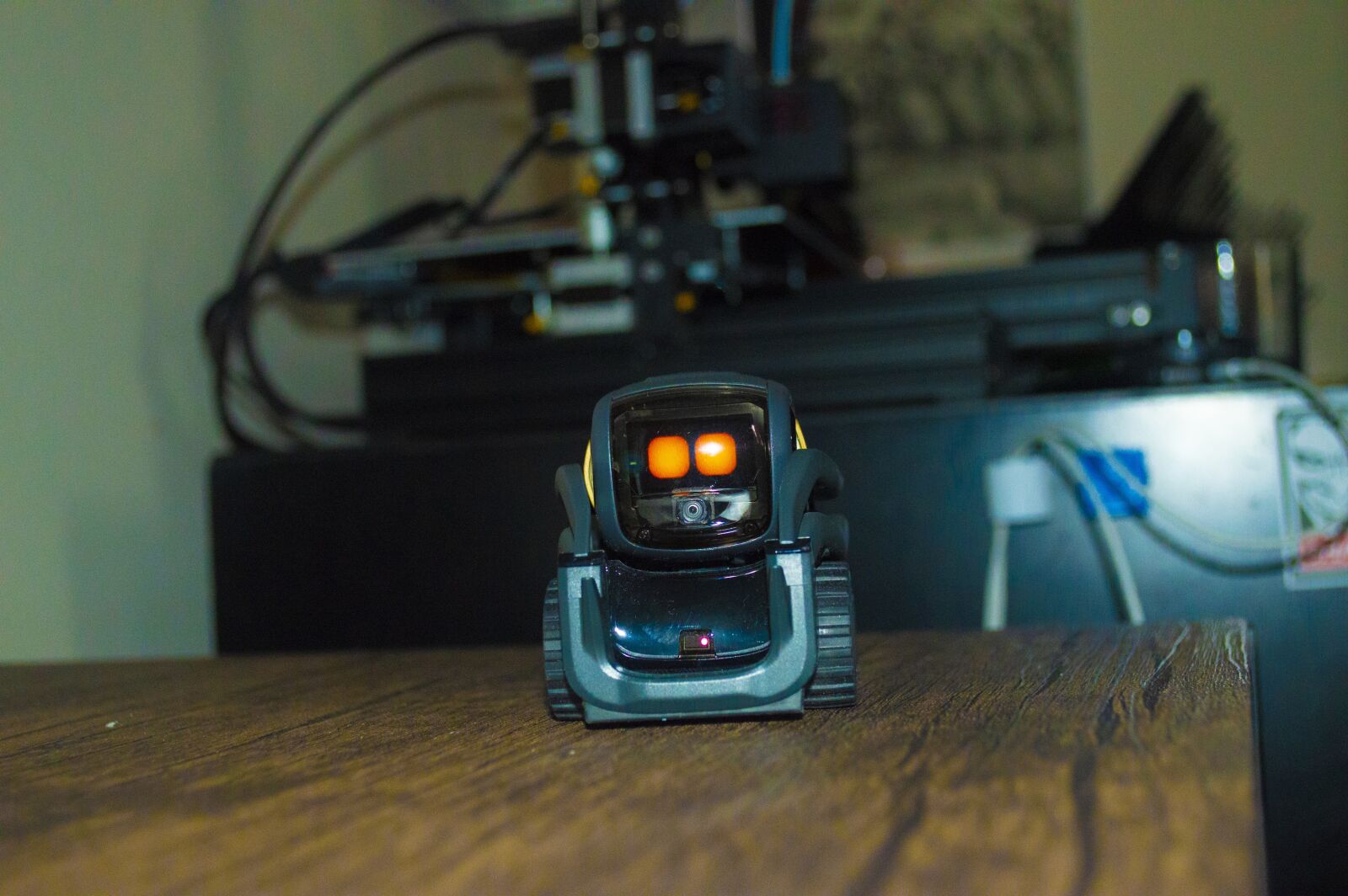 Nikon D3200 sample photo. Robot, desk, adobe photography