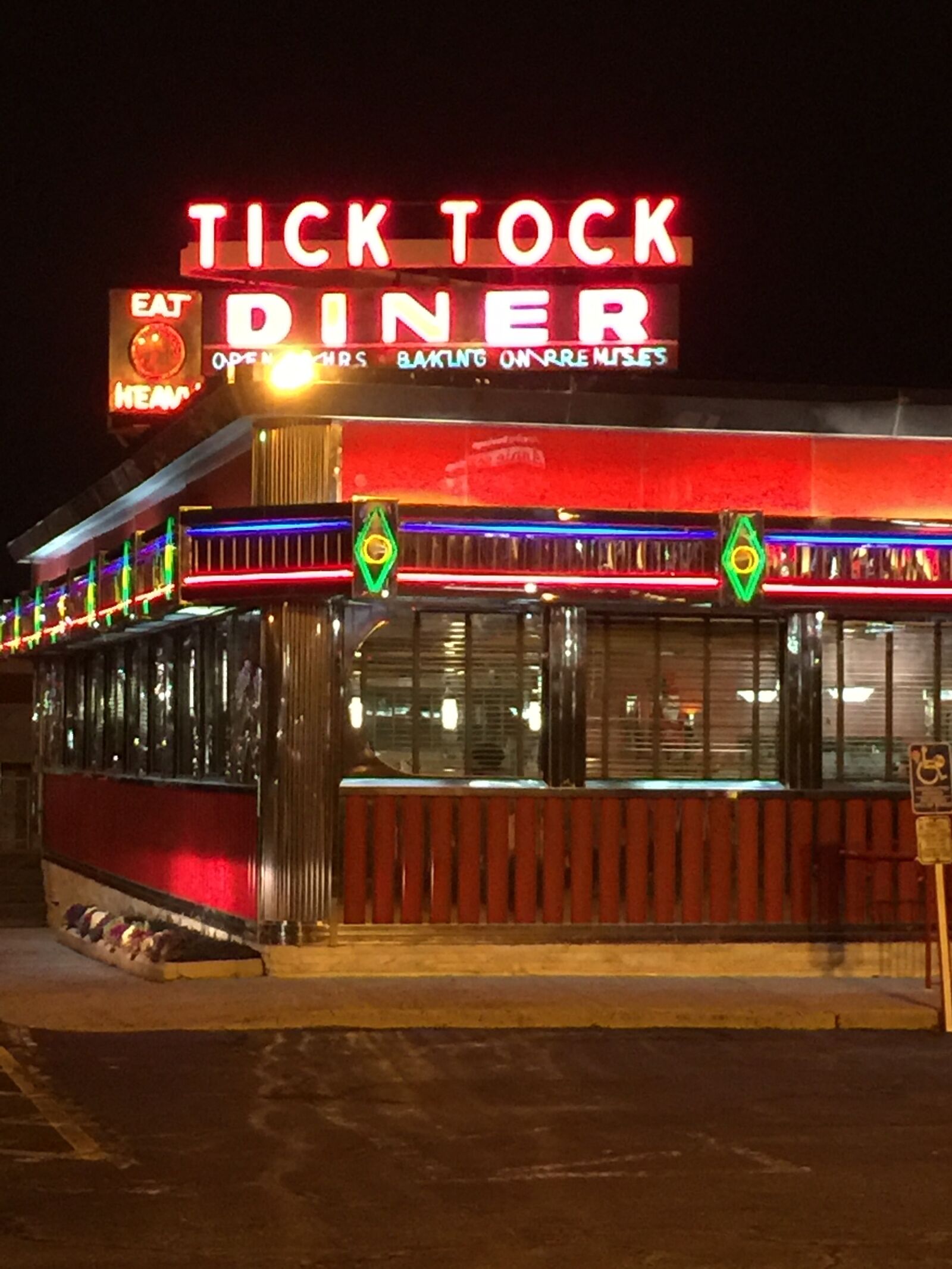 iPhone 6 Plus back camera 4.15mm f/2.2 sample photo. Diner, new, jersey, sopranos photography
