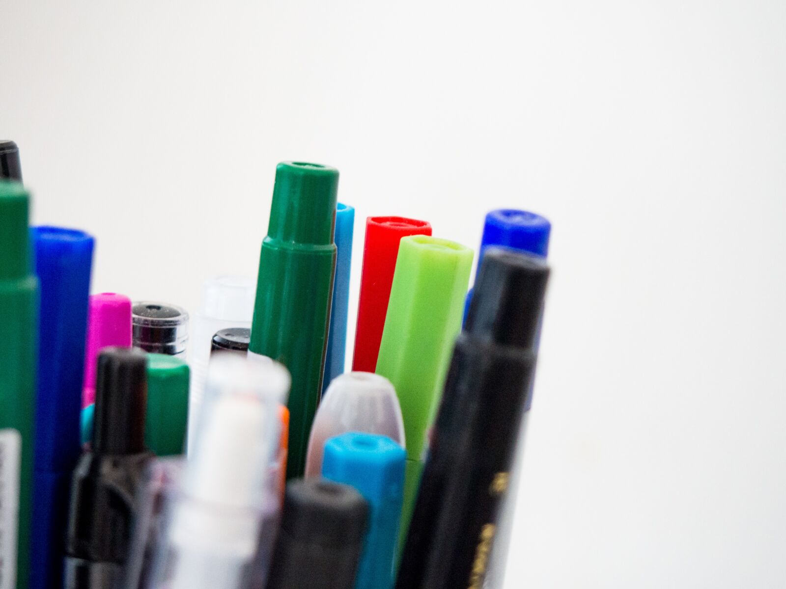 Olympus OM-D E-M10 sample photo. Colorful, pen, marker photography