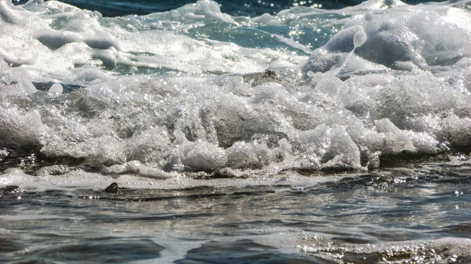Canon PowerShot SX400 IS sample photo. Wave, water, liquid photography