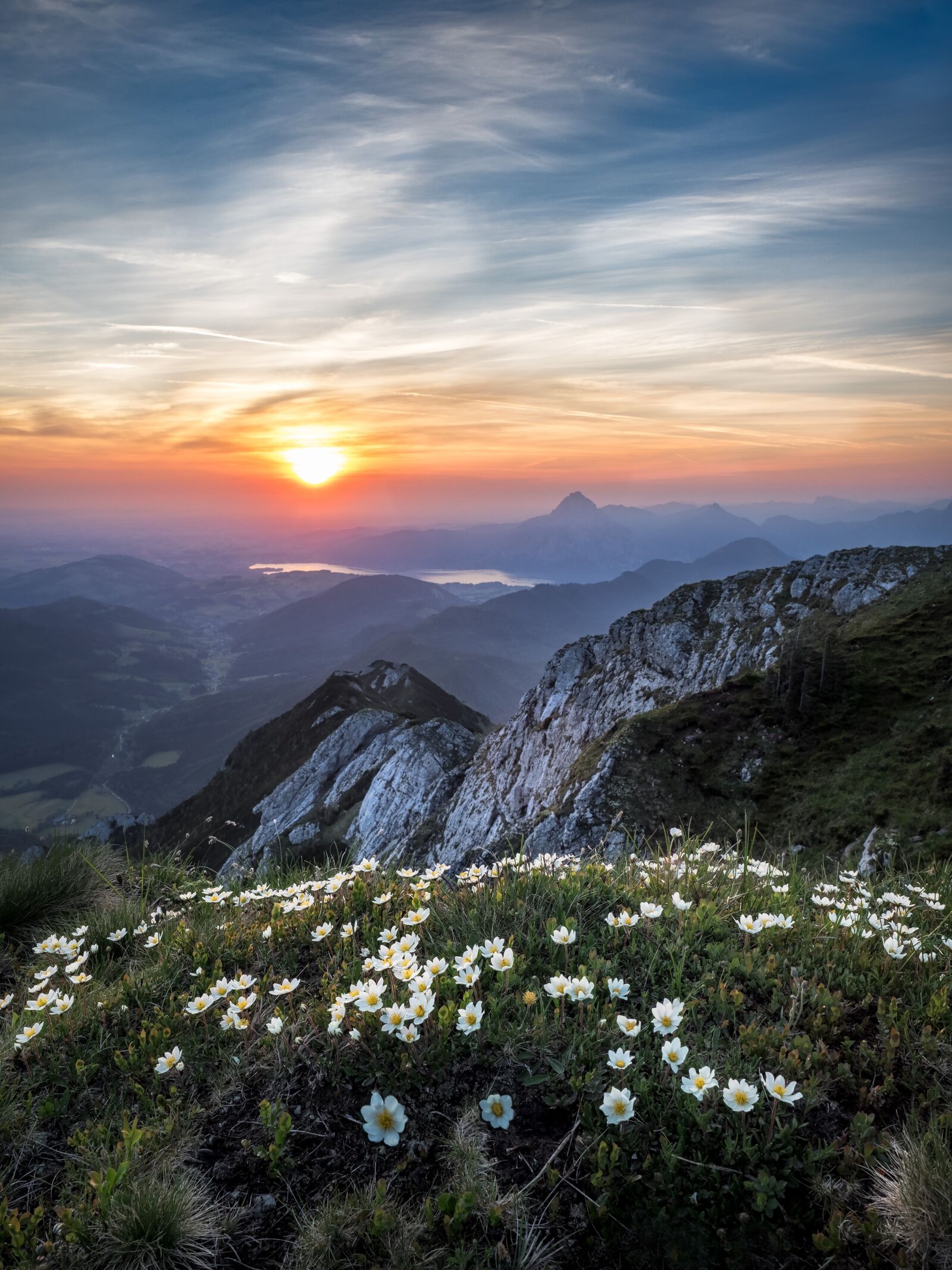 Olympus OM-D E-M1 + Olympus M.Zuiko Digital ED 12-40mm F2.8 Pro sample photo. Mountain, sunrise, landscape photography