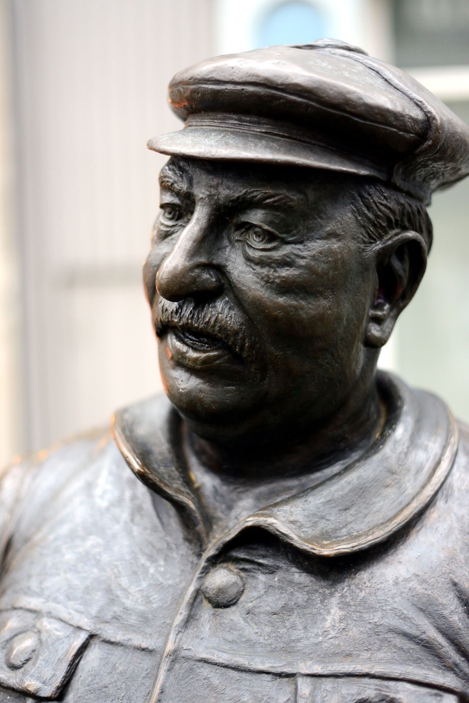 Nikon D610 sample photo. Sculpture, bronze, man photography