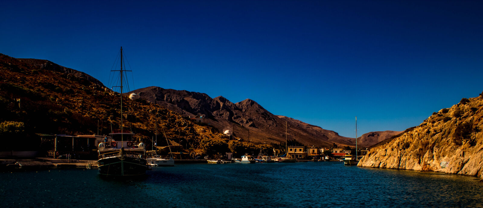 Canon EOS 1300D (EOS Rebel T6 / EOS Kiss X80) sample photo. Boat, greece, kos, landscape photography