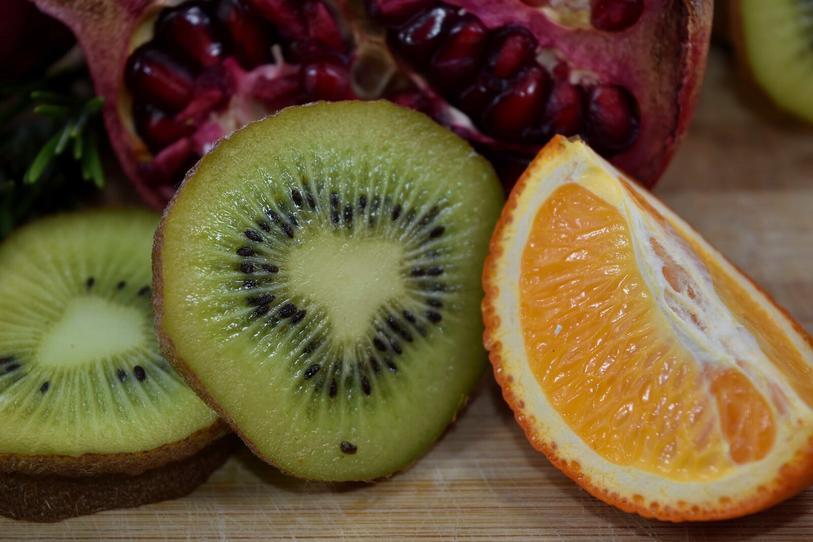 Nikon D5500 sample photo. Aroma, bitter, fresh, kiwi photography
