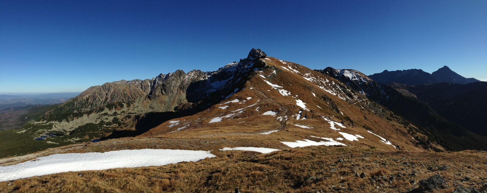 iPhone 5c back camera 4.12mm f/2.4 sample photo. Tatry, mountains, autumn in photography