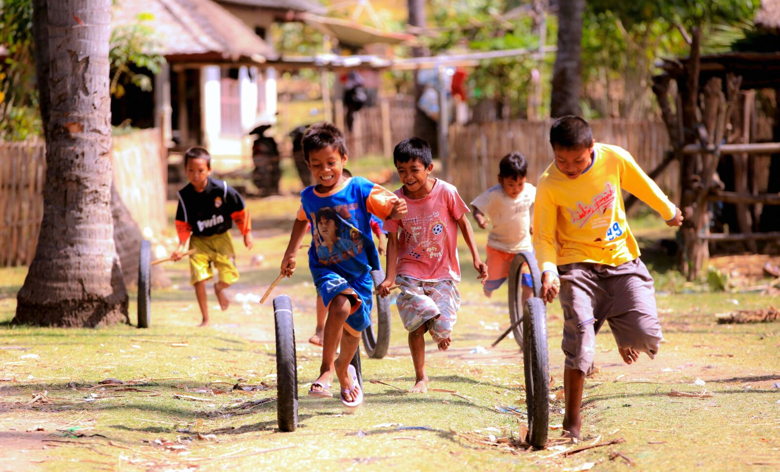 Canon EOS 5D Mark II sample photo. Child, playing, childhood photography