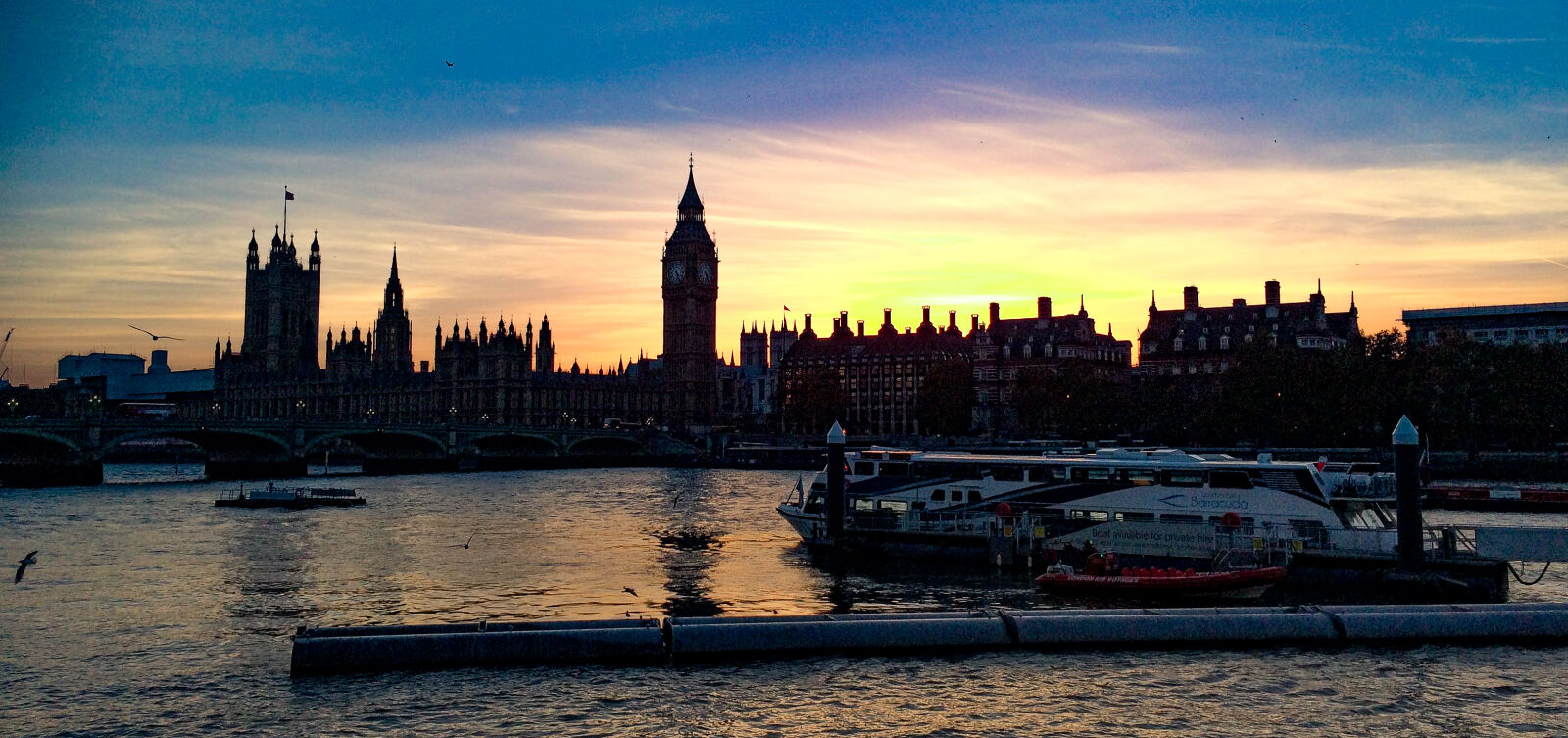 iPhone 5s back camera 4.15mm f/2.2 sample photo. Barge, clouds, london, river photography