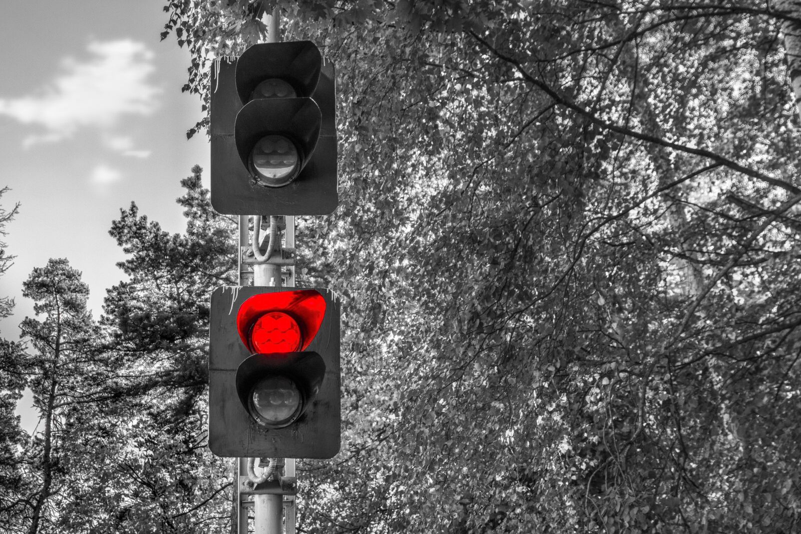 Sony a6300 sample photo. Railway, traffic, red photography