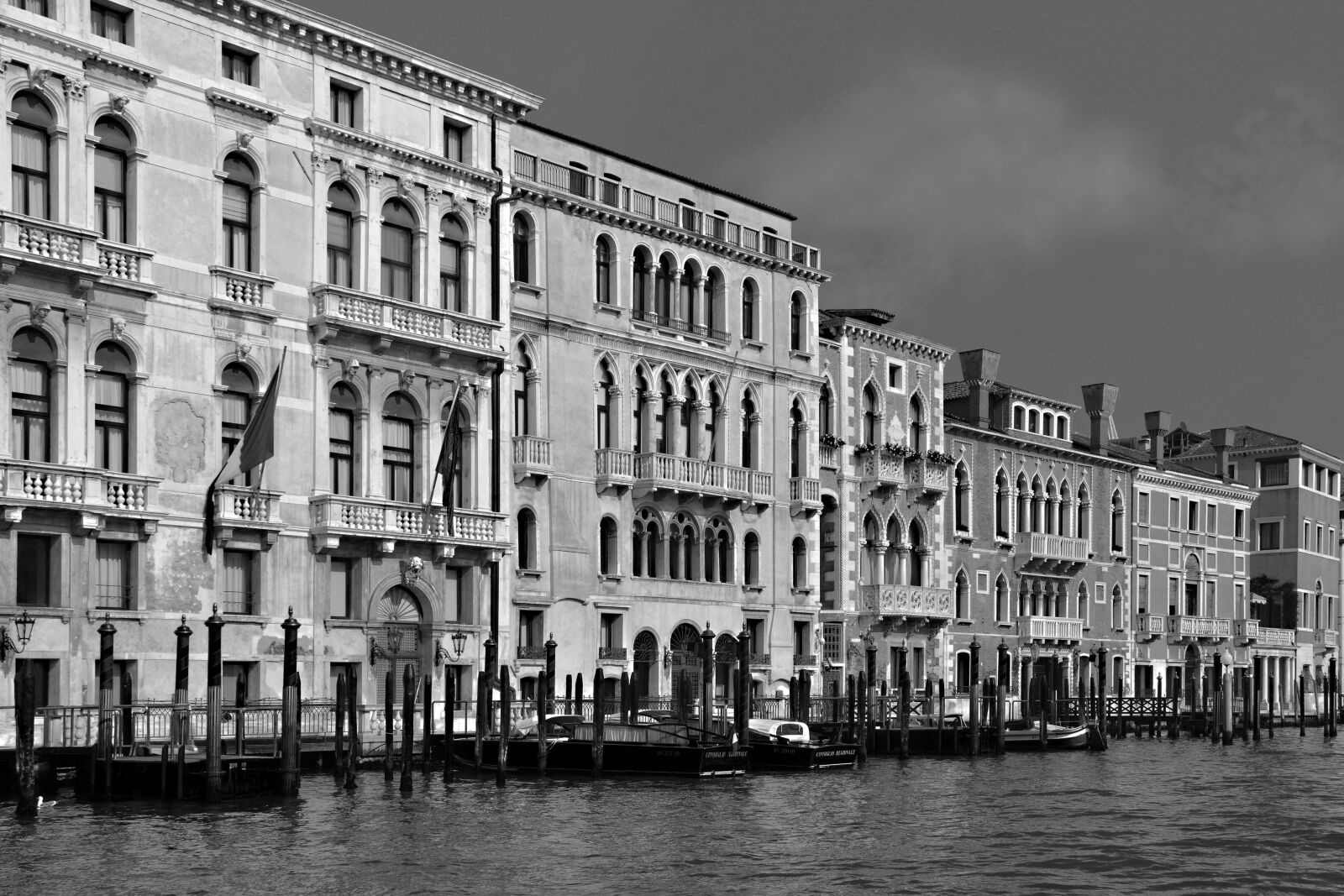 Nikon D7100 sample photo. Venice, house, facade photography