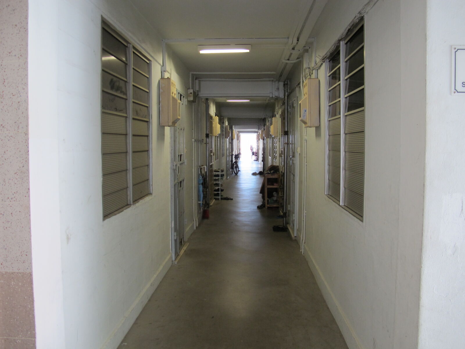Canon PowerShot G12 sample photo. Common, corridor, of, hdb photography