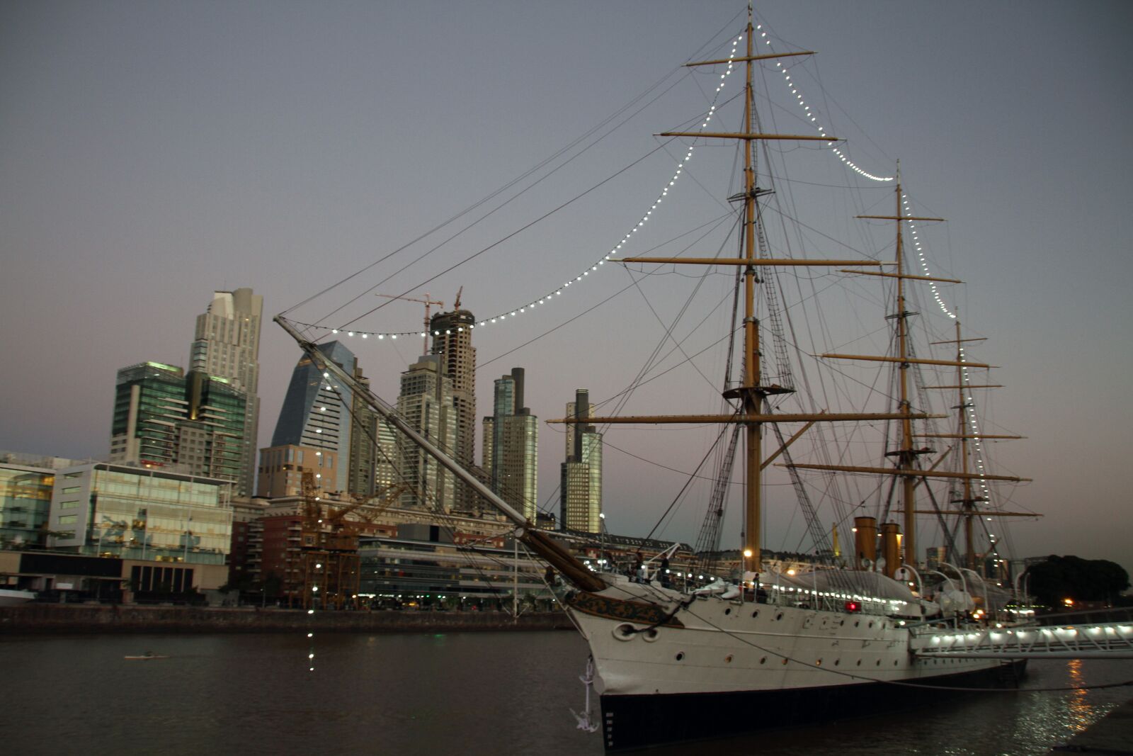 Canon EOS 7D sample photo. Puerto madero, buenos aires photography